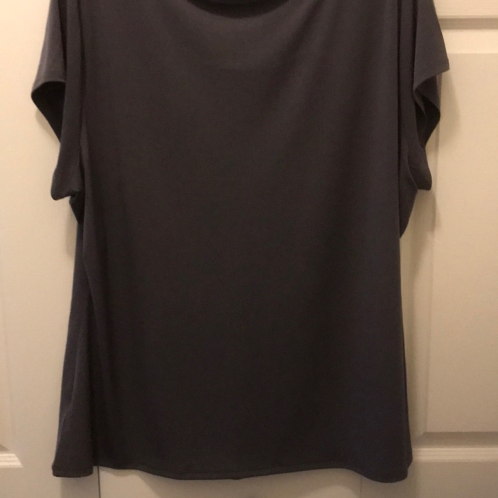 Shirt - Picture 2 of 4